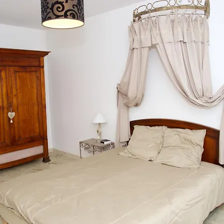 Casa de hóspedes Domaine De Bessilles