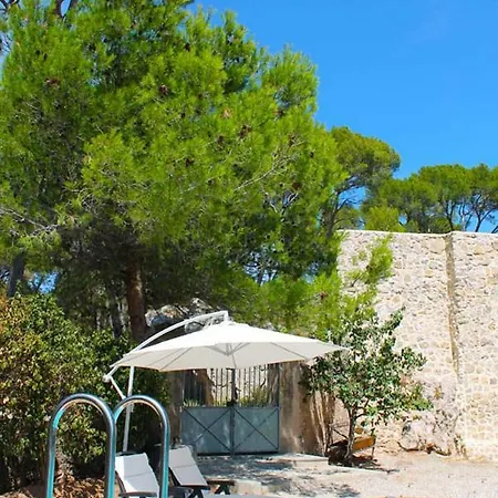 Casa de hóspedes Domaine De Bessilles