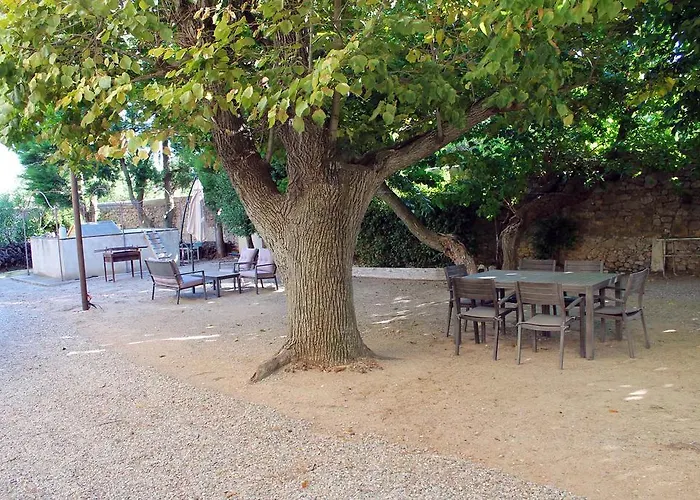 Domaine De Bessilles 3*